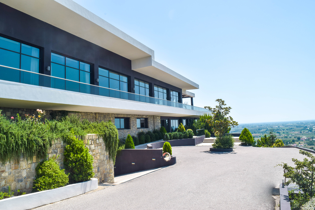 Ananti-Front-Travelen (1)